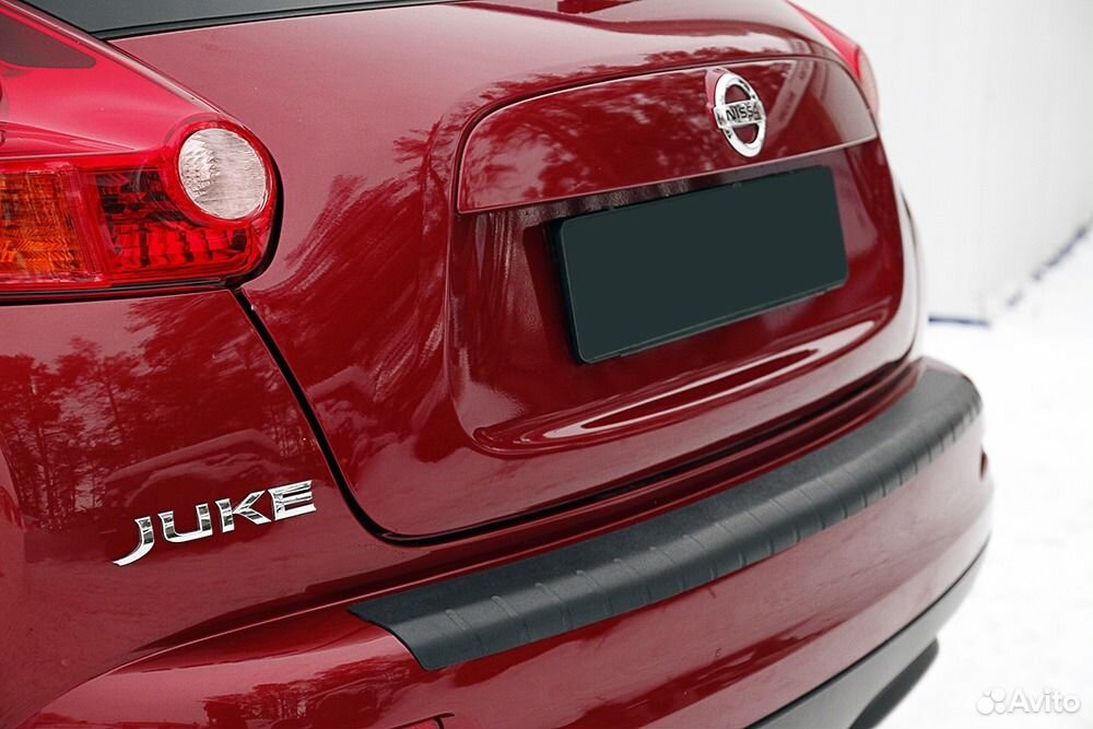 Пластиковая накладка на бампер Nissan Juke