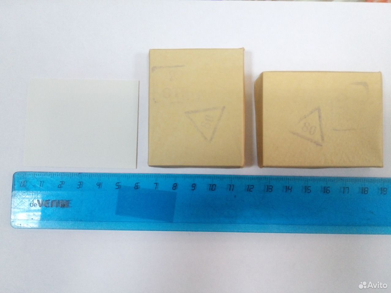 ситалловая подложка. подложка ст50-1-1-0. 6 пгкж. 6. ст 50 1.