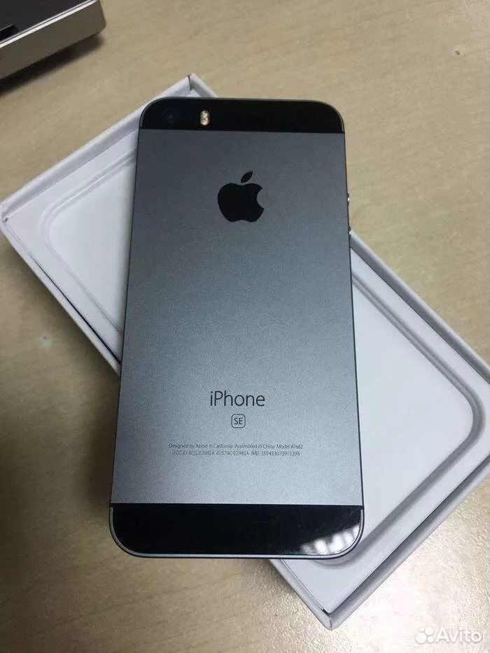 Серый айфон. Iphone se 64gb Space Gray. Iphone 5 se 32 GB Space Gray. Iphone 5se 64gb. Айфон Спейс грей 64 ГБ.