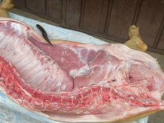 Парное мясо свинины, домашнее
