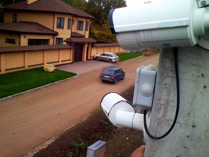 Установка видеонаблюдения и сигнализации