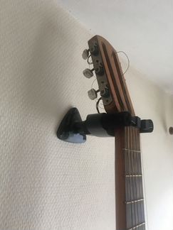 Крепление на стену для гитары