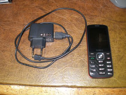 Cотовый телефон кнопочный teXet TM-D329