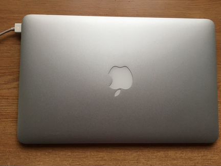 MacBook Air 11, 2010 года