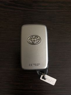 Смарт ключ Toyota