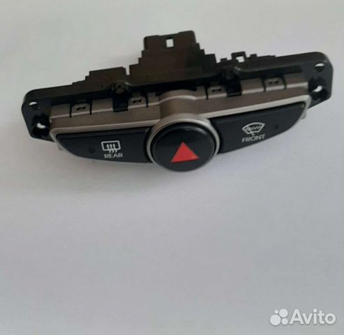 Hyundai Solaris кнопка аварийки