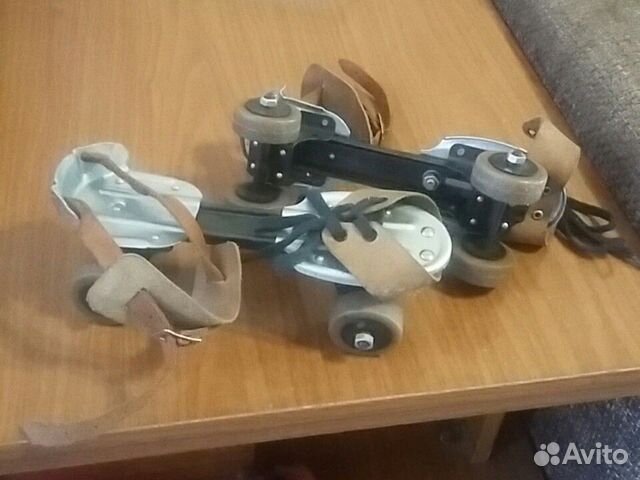 Роликовые коньки (ретро )