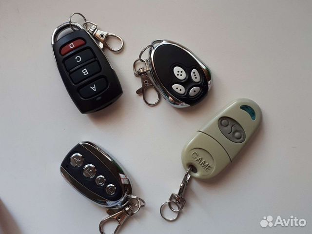 Универсальный пульт для ворот, шлагбаумов и пр