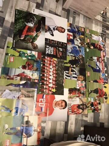 Футбольные плакаты и карточки