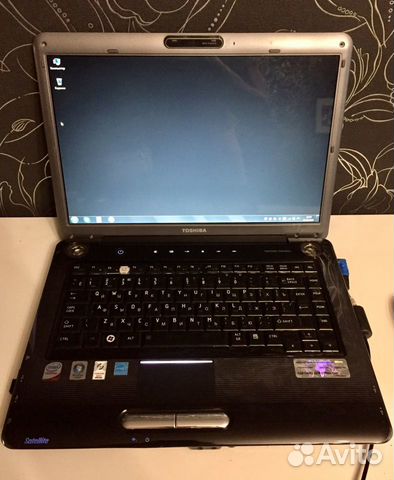 Ноутбук Toshiba Satellite A300 разбор
