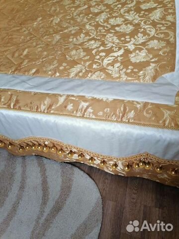 Покрывало стеганое, шторы, ламбрекен, тюль