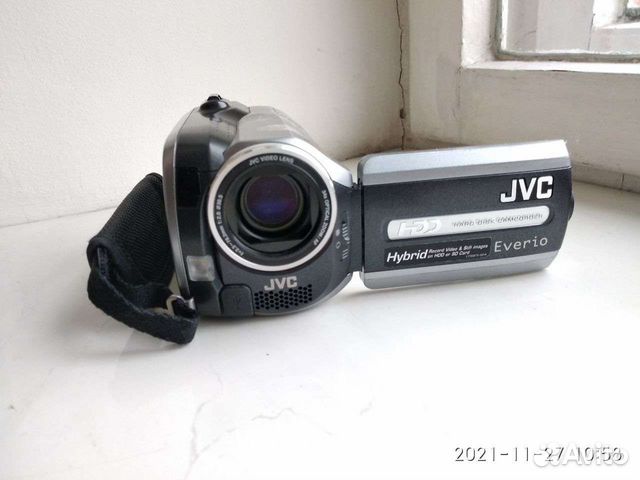 Цифровая видеокамера JVC Everio