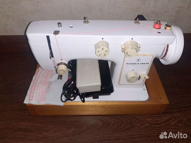 Швейная машина Чайка 142 новый машинка