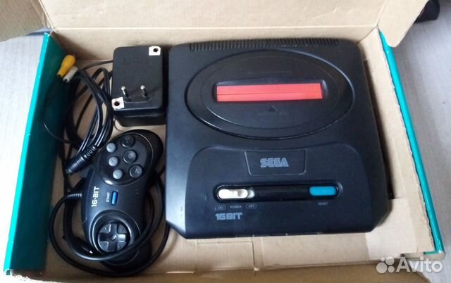 Игровая приставка SegaMega Drive2 16bit + 2 картри