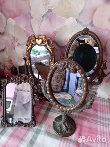 Зеркало настольное в продаже