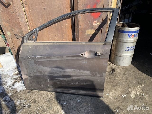 Дверь передняя левая мятая Hyundai Solaris 2011