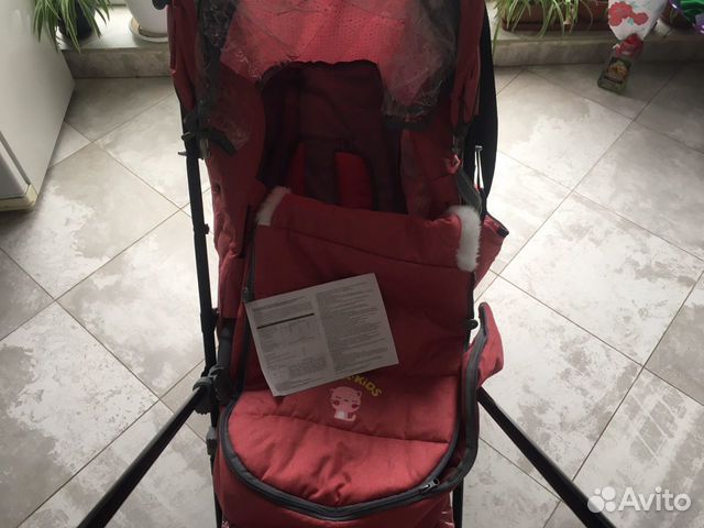 Детская коляска для ребенка