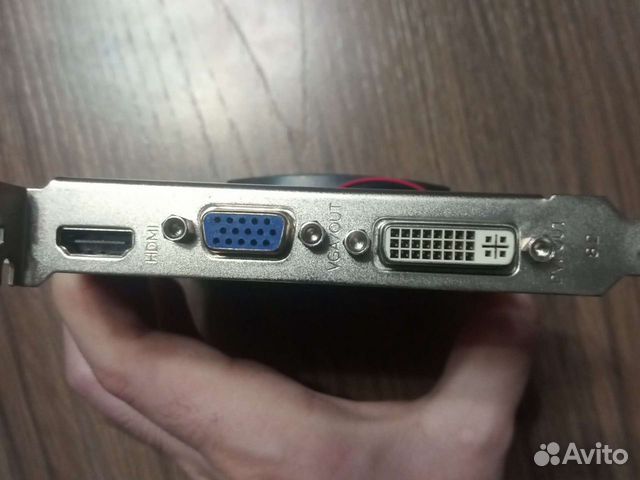 Видеокарта GT 220, 1 GB