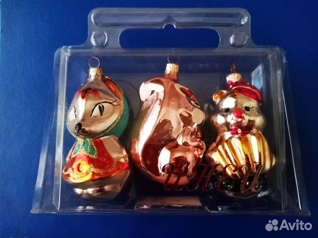 Иней. Елочные игрушки