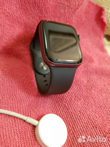 Apple Watch Series 5 44mm 32Gb