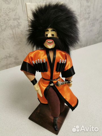 Фигура кукла 