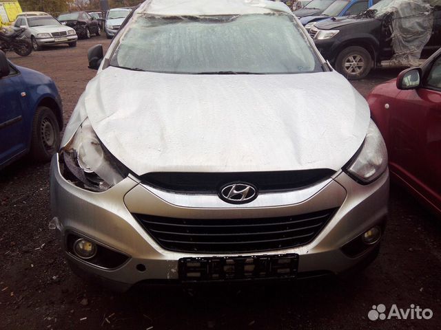 Дверь капот фара бампер Hyundai ix35 AT Дверь капот фара бампер Hyundai ix35 AT