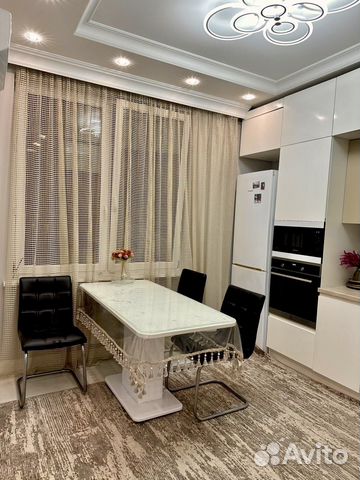 

2-к. квартира, 55 м², 8/13 эт.