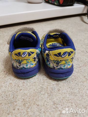 Кроссовки Asics