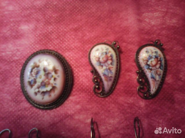 Украшения - финифть Украшения - финифть