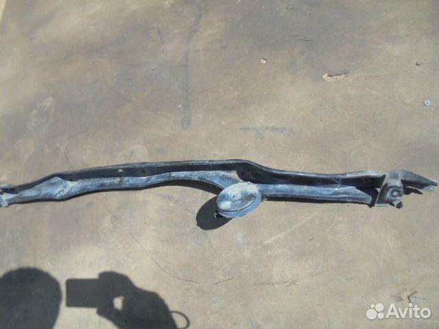 Верхняя планка телевизора Toyota RAV 4 05-08 г.в Верхняя планка телевизора Toyota RAV 4 05-08 г.в