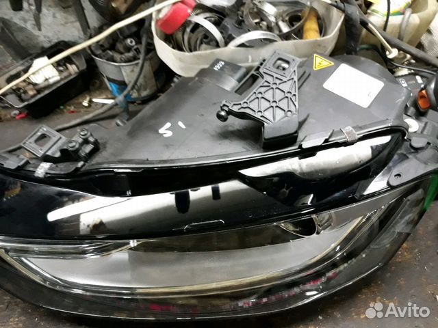 Фара левая A4 B8 - Allroad 2010-2016 Фара левая A4 B8 - Allroad 2010-2016