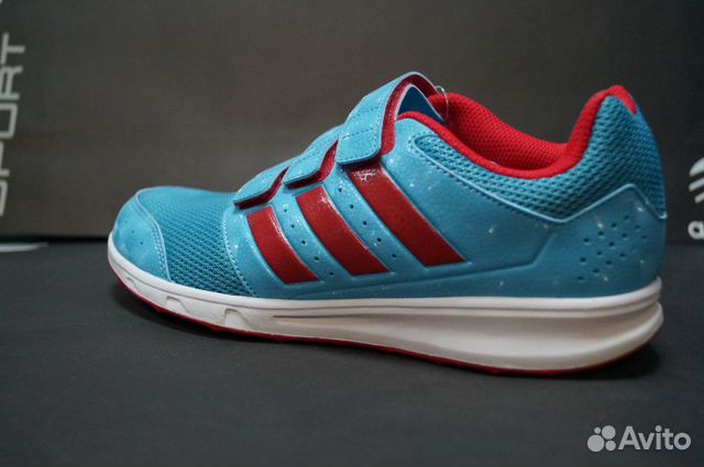 Новые кроссовки Adidas AQ3729 детские/женские Новые кроссовки Adidas AQ3729 детские/женские