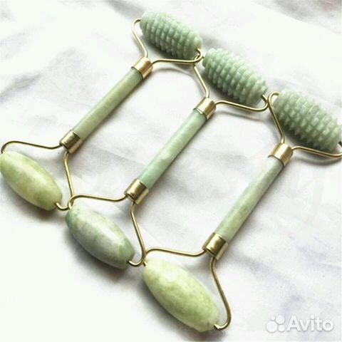 Массажер нефритовый