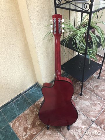 Акустическая гитара