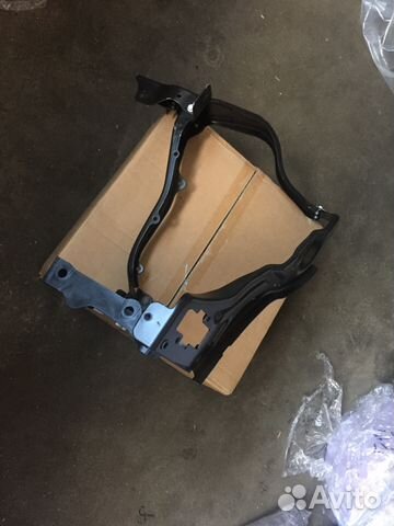 Супорт фары мерседес 212 кузов