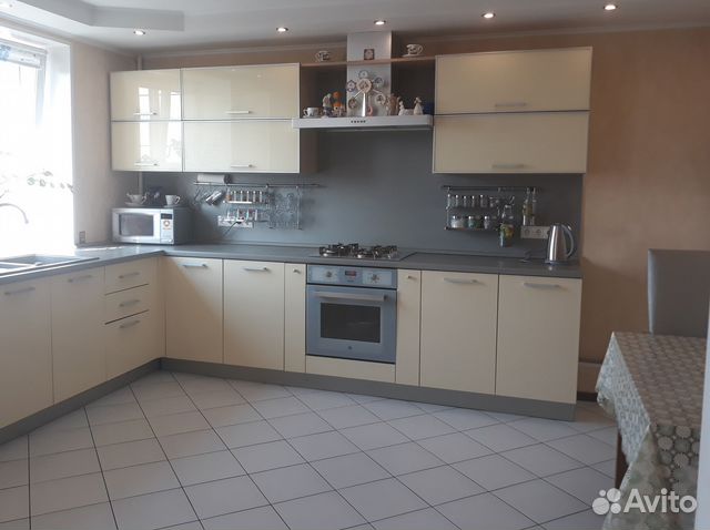 3-к квартира, 90 м², 8/9 эт.