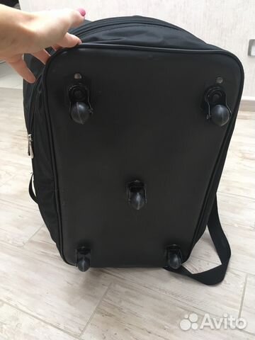 Сумка на колёсах, чёрная новая