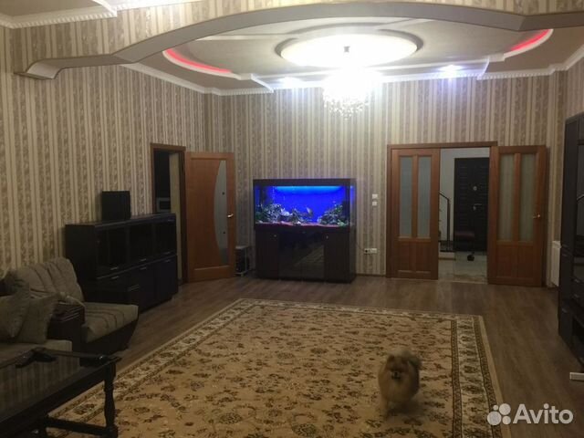 Дом 411.1 м² на участке 11 сот.