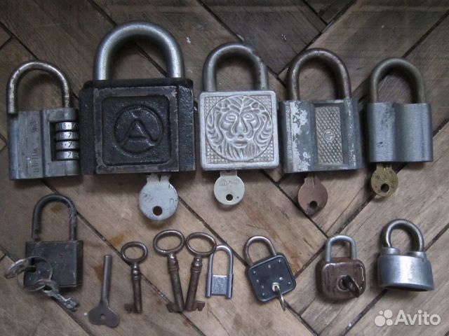 Счёты, замки, иглы, подкова, карандаш СССР Счёты, замки, иглы, подкова, карандаш СССР