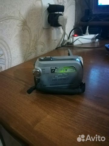 Видеокамера JVC Everio GZ-MG130E