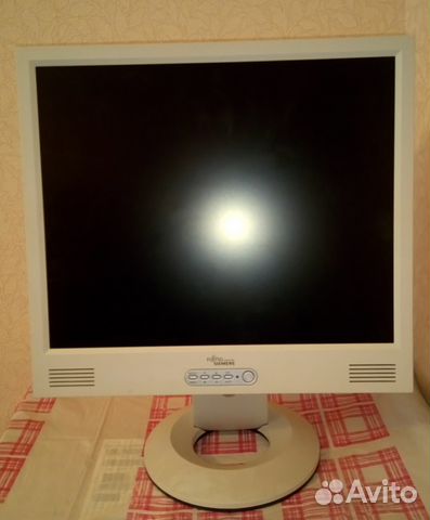 Монитор Fujitsu Siemens
