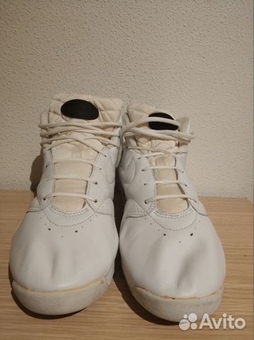 Утепленные кроссовки Nike