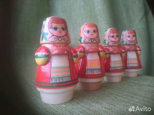 Деревянные фигурки-матрешки