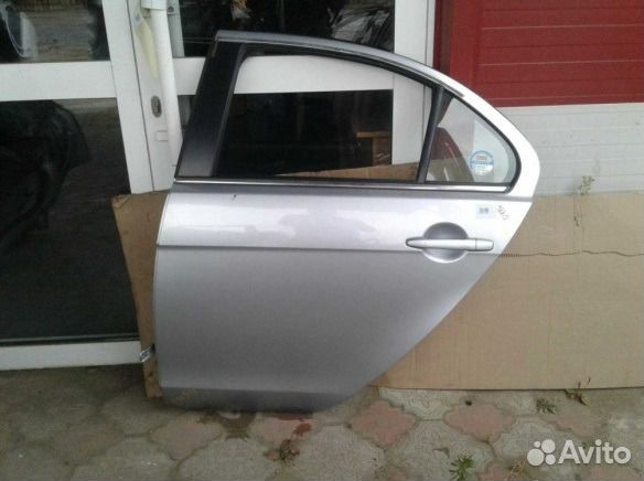 Дверь задняя левая Mitsubishi Lancer X серебро Дверь задняя левая Mitsubishi Lancer X серебро