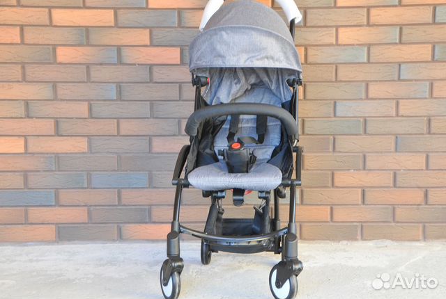 Прогулочная коляска Babytime. Серая