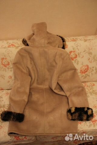 Дубленка женская Your 6th Sense Дубленка женская Your 6th Sense