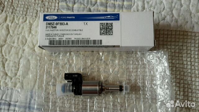 Форсунка DM5Z-9F593-A или 2117946 новые