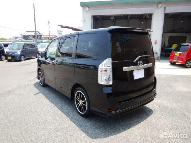 Toyota Voxy 2.0 CVT, 2008, 77 048 км