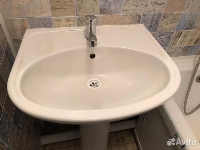 Раковина и пьедестал (без крана)