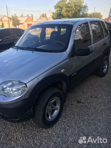 Chevrolet Niva 1.7 МТ, 2011, битый, 115 000 км